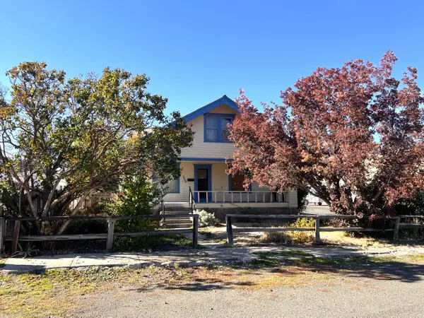 250 NE Dayton, John Day, OR 97845