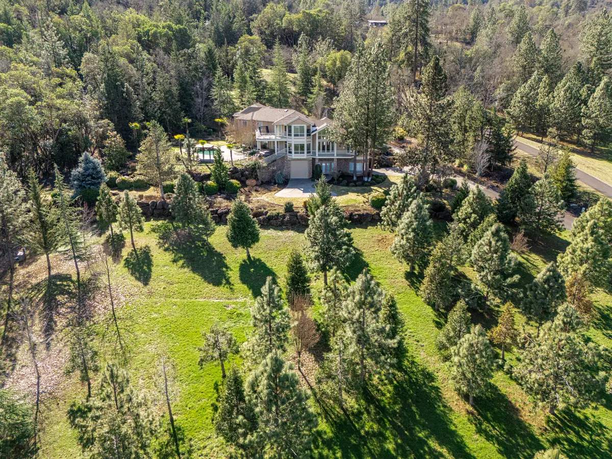 4459 Old Stage, Central Point, OR 97502 - Image #1