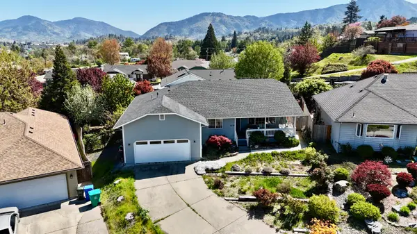 109 Shoemaker, Grants Pass, OR 97527