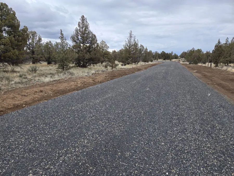 NE Coyner, Redmond, OR 97756 - Image #2