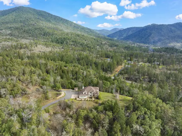 940 Palomino, Grants Pass, OR 97526