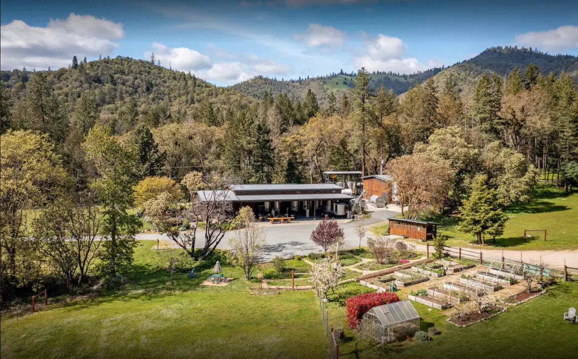 818 Slagle Creek, Grants Pass, OR 97527 - Image #1