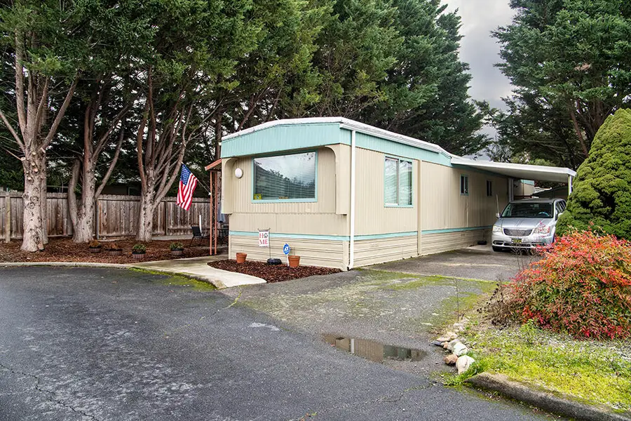 127 Brentwood, Grants Pass, OR 97526 - Image #2