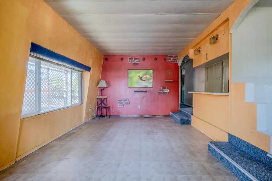 2252 Table Rock, Medford, OR 97501 - Image #2