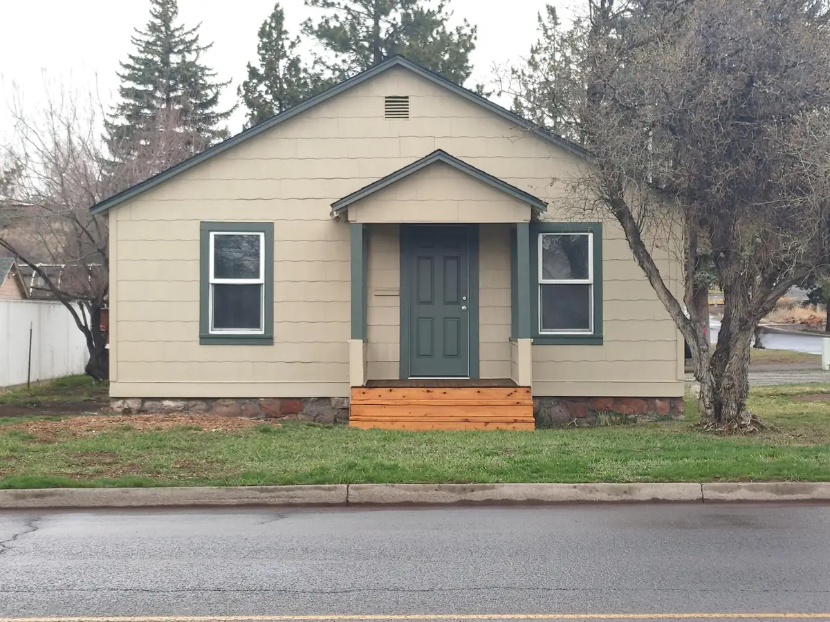 485 NE 7th, Prineville, OR 97754 - Image #1
