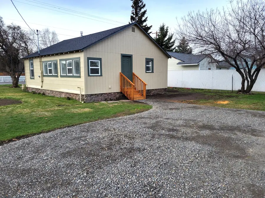 485 NE 7th, Prineville, OR 97754 - Image #2