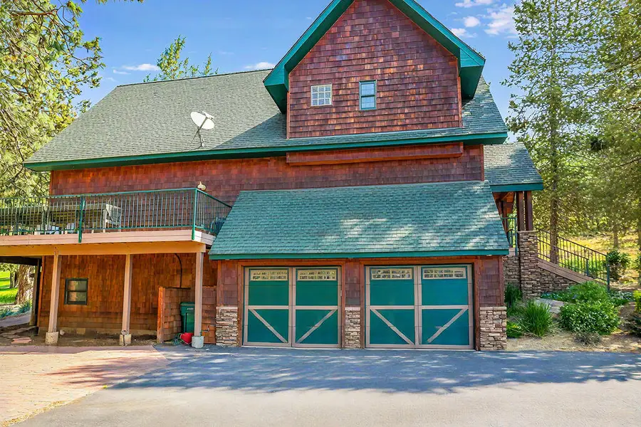 5850 Coopers Hawk, Klamath Falls, OR 97601 - Image #2