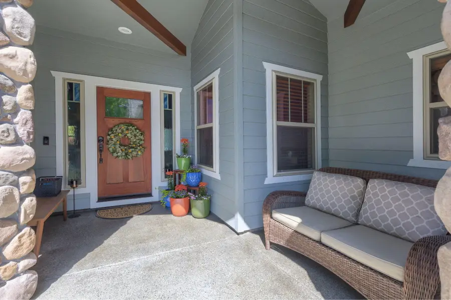 1858 NW Sunview, Grants Pass, OR 97526 - Image #3