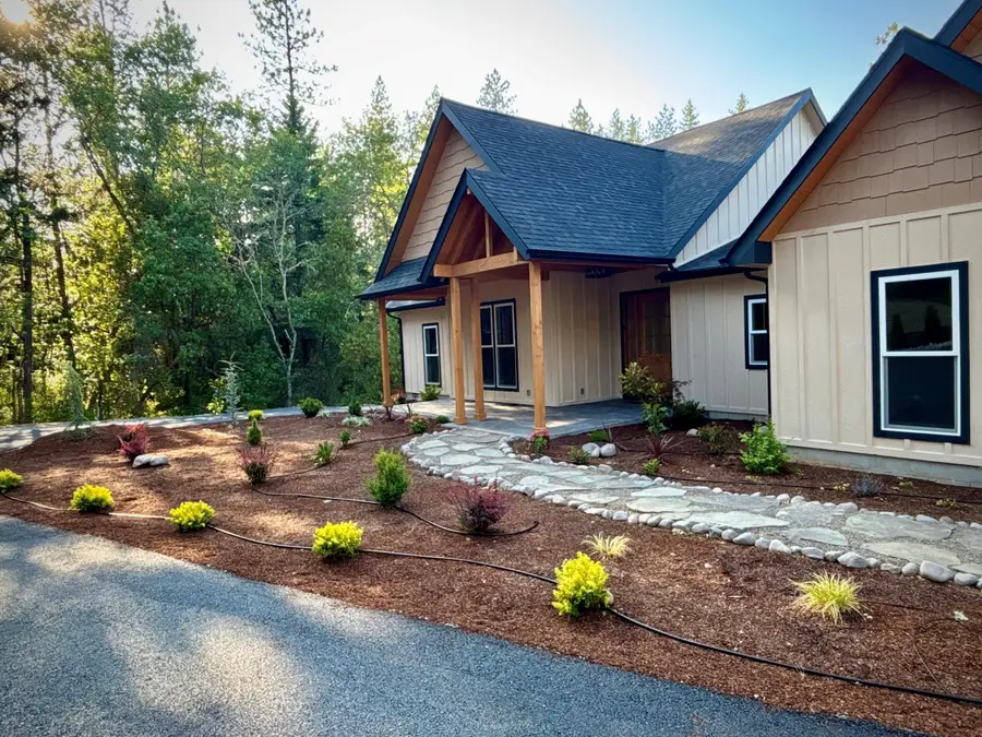 3340 Redwood, Grants Pass, OR 97527 - Image #2