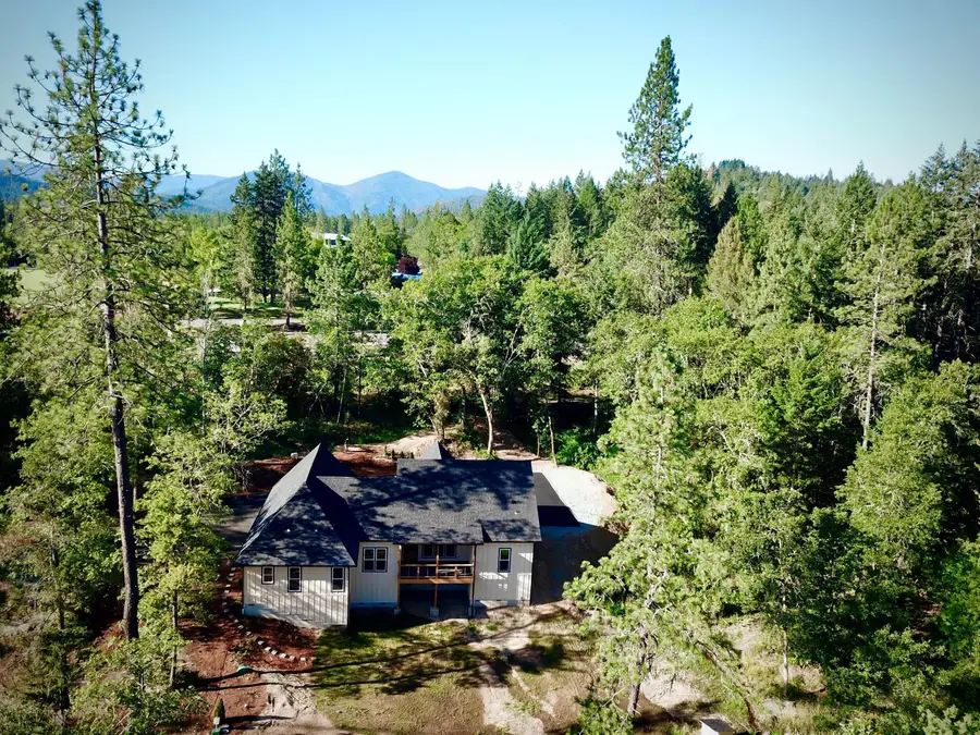 3340 Redwood, Grants Pass, OR 97527 - Image #3