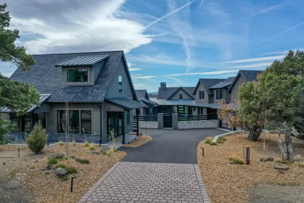 15826 SW Wooden Trestle Sw, Powell Butte, OR 97753