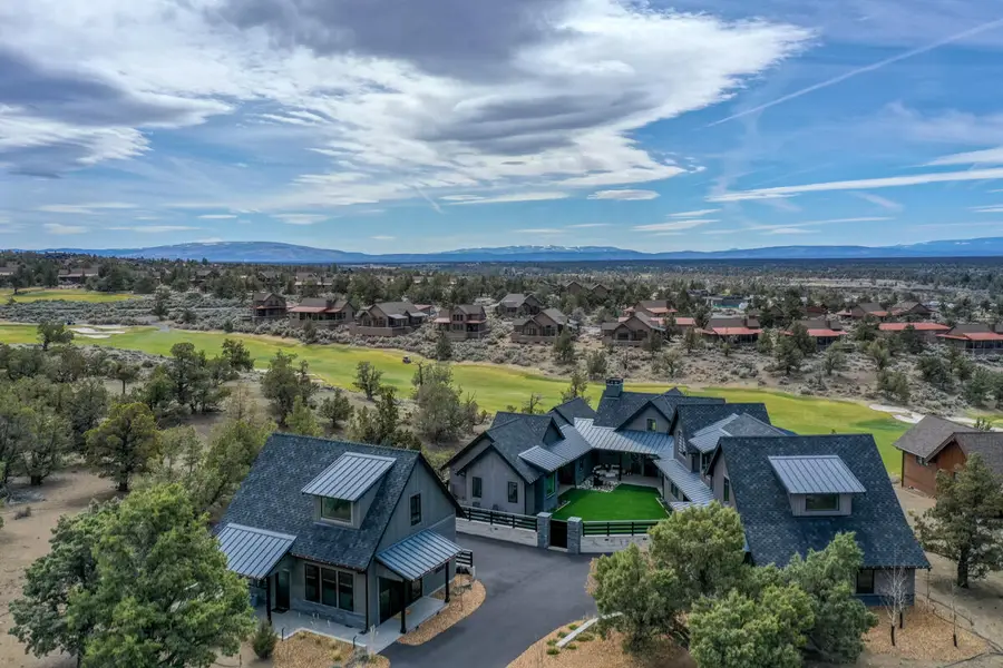 15826 SW Wooden Trestle Sw, Powell Butte, OR 97753 - Image #2