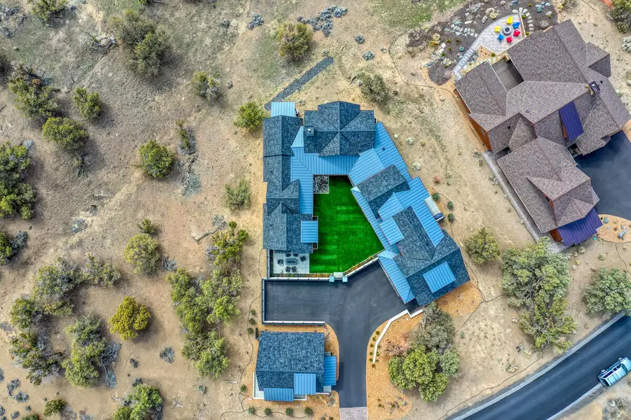 15826 SW Wooden Trestle Sw, Powell Butte, OR 97753 - Image #3