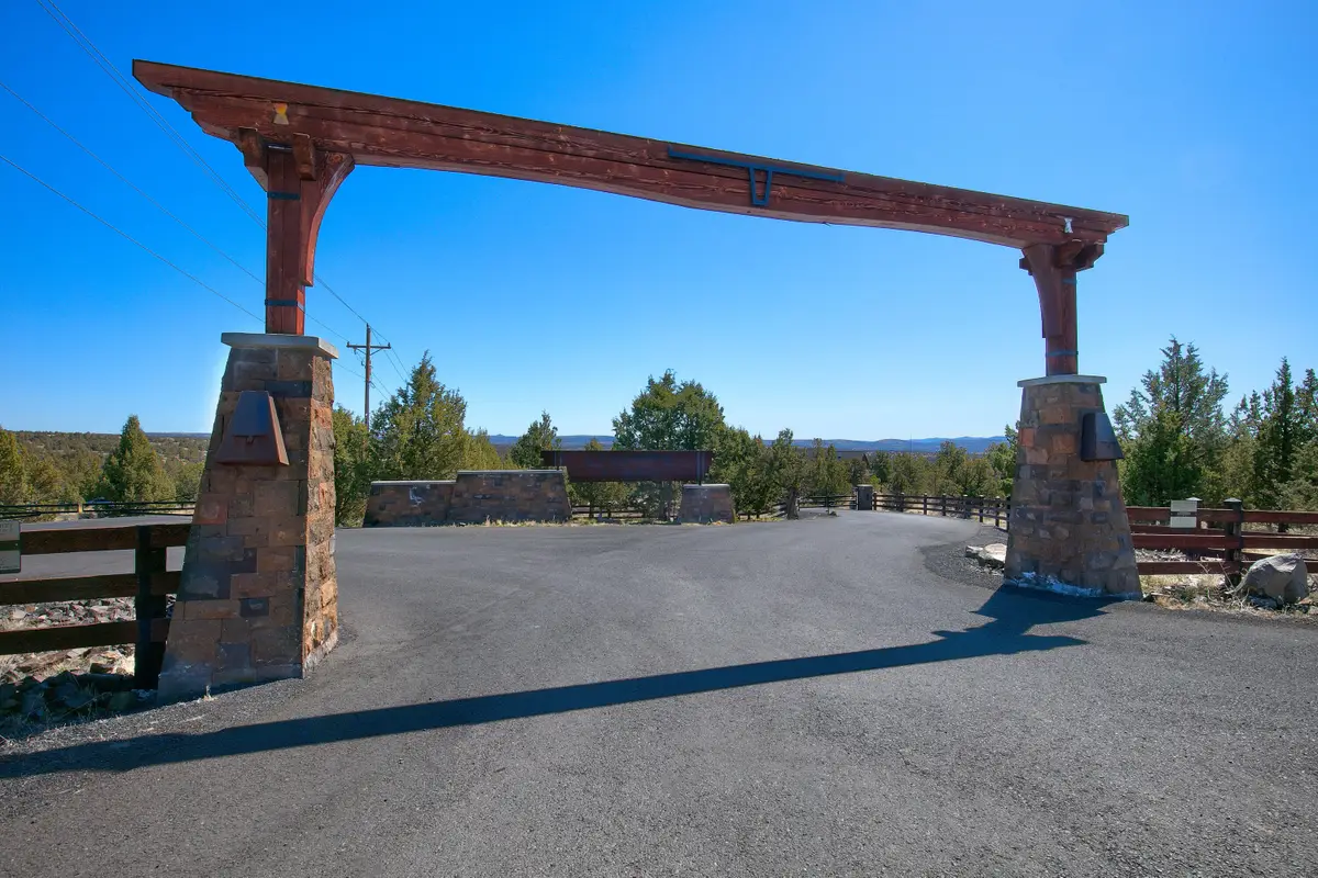 1534 SE Texas, Prineville, OR 97754 - Image #1