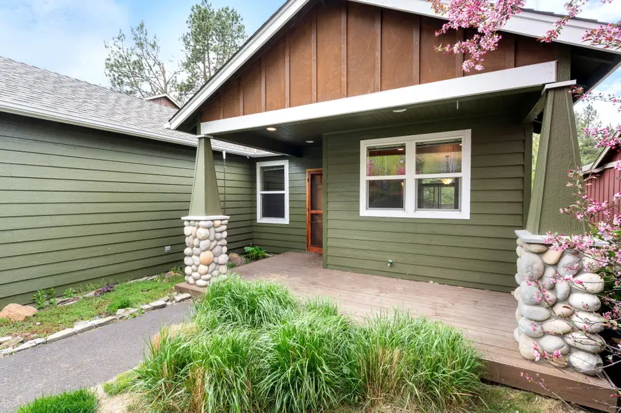 19452 Brookside, Bend, OR 97702 - Image #2