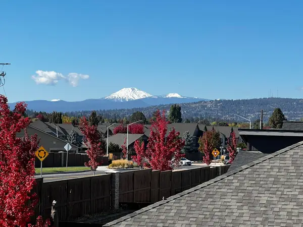 3903 NE Oakside, Bend, OR 97701