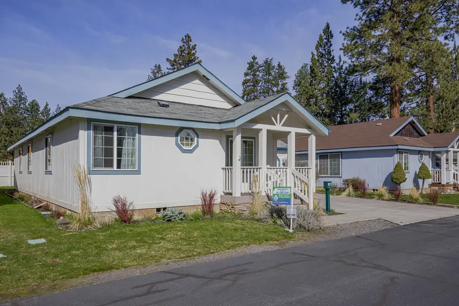 188 N Wheeler Loop #28, Sisters, OR 97759 - Image #2