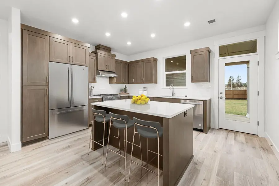 21423 NE Hayloft, Bend, OR 97701 - Image #3