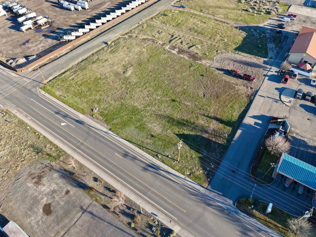 Broadmore, Klamath Falls, OR 97603 - Image #1