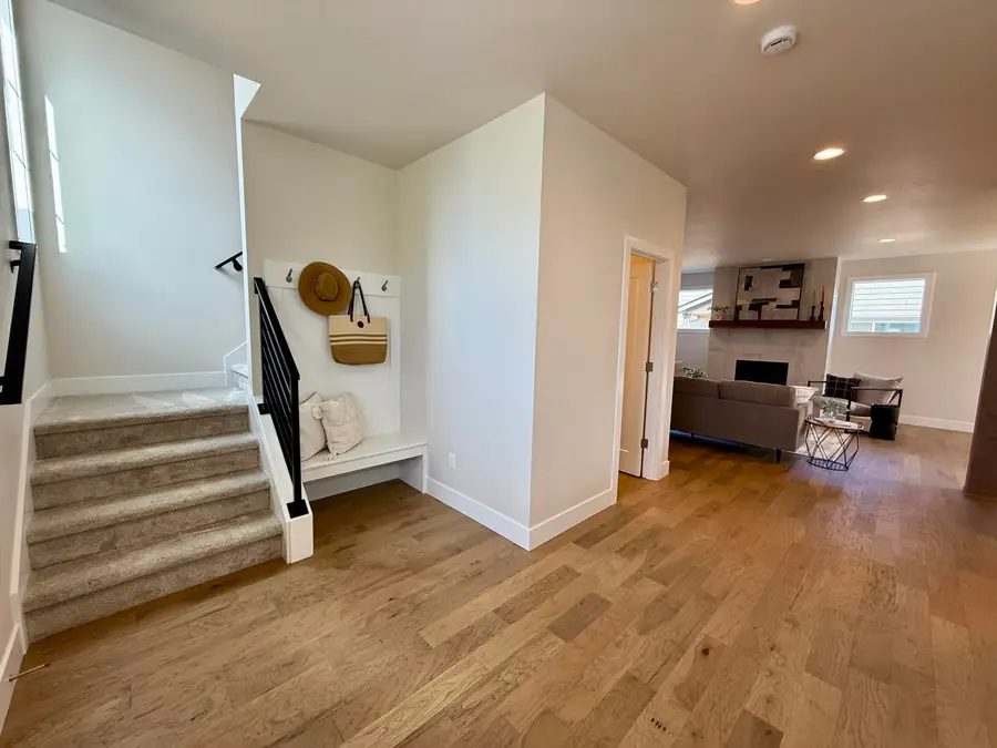 21425 SE Krakatoa, Bend, OR 97702 - Image #3