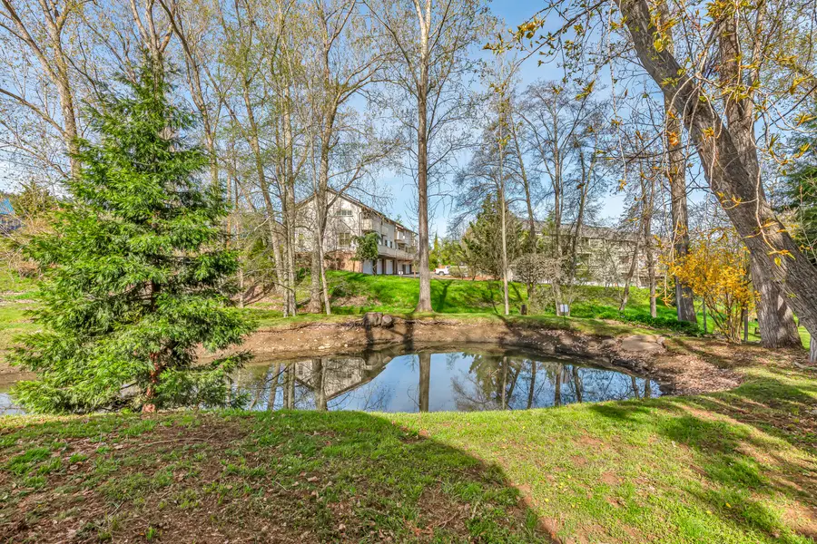 2299 Siskiyou, Ashland, OR 97520 - Image #2