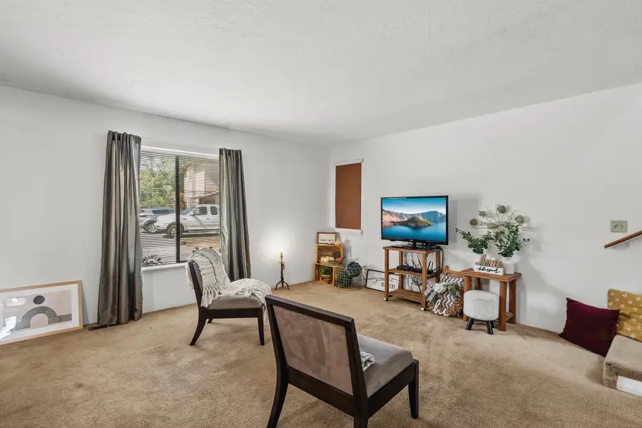 47 SW Eastern, Grants Pass, OR 97526 - Image #3