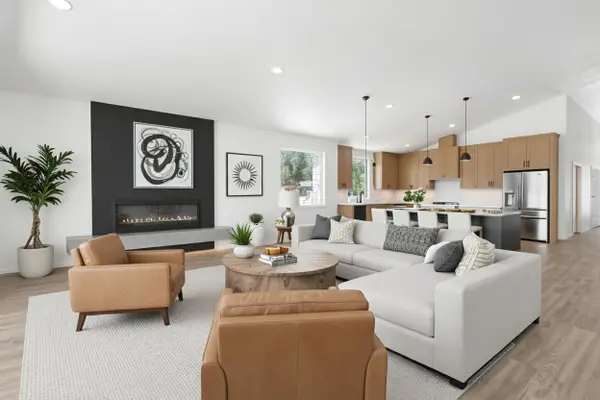 271 E Diamond Peak, Sisters, OR 97759