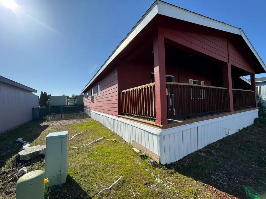 4200 Summers Lane #73, Klamath Falls, OR 97603 - Image #3