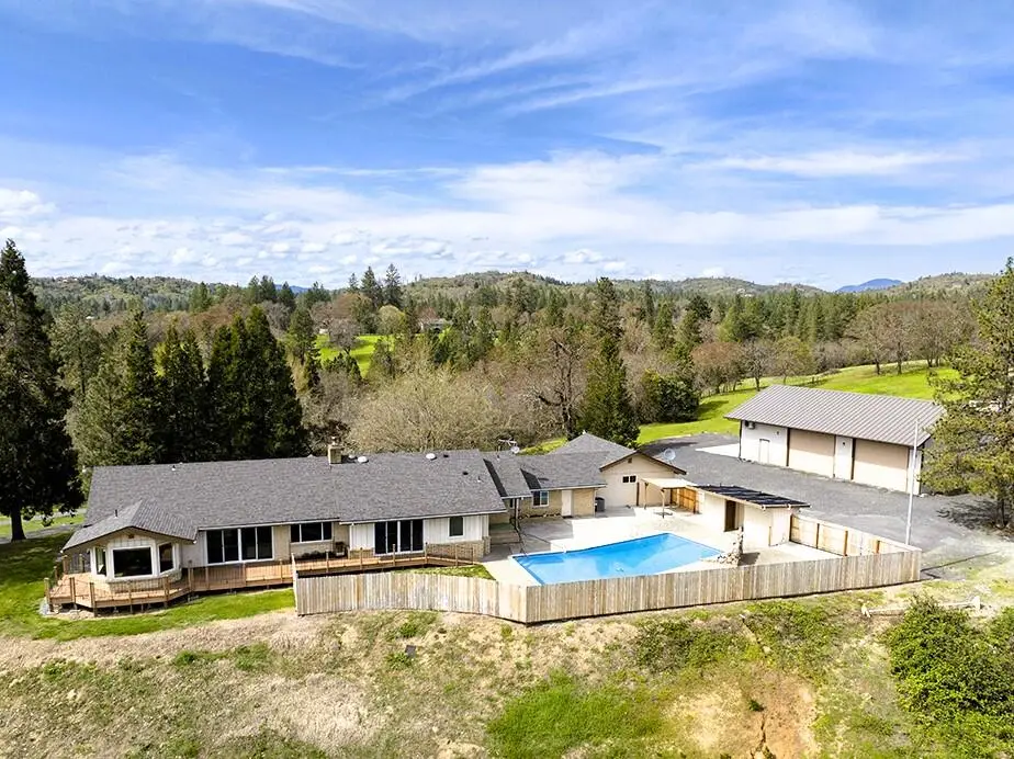 3320 Upper River, Grants Pass, OR 97526 - Image #1