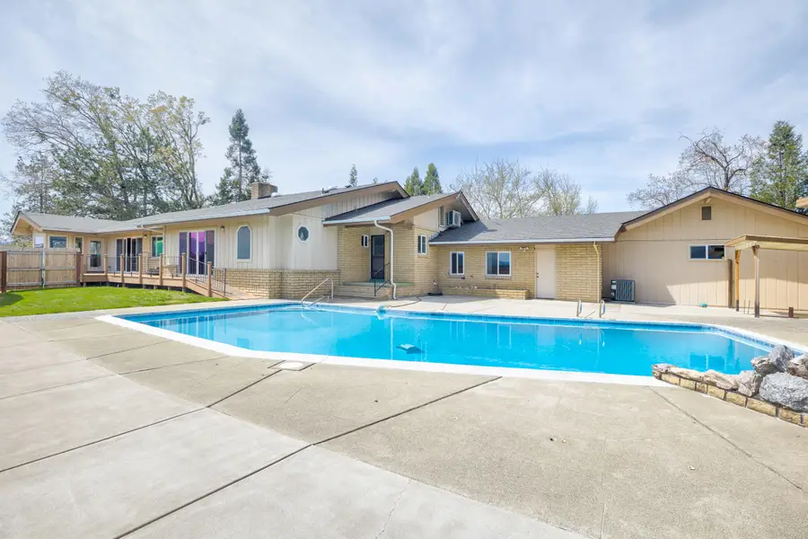 3320 Upper River, Grants Pass, OR 97526 - Image #2