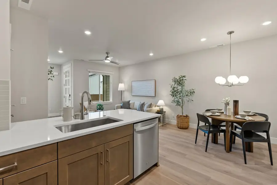 20718 SE Scout, Bend, OR 97702 - Image #3