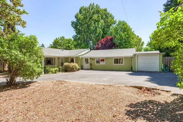 1255 Plummer Avenue, Grants Pass, OR 97527