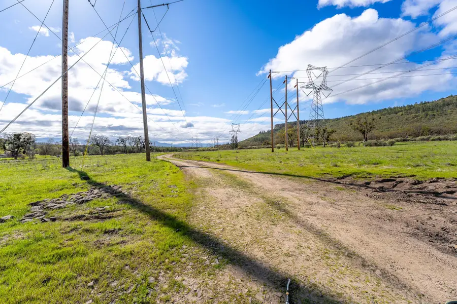 10695 Killdee, Central Point, OR 97502 - Image #3