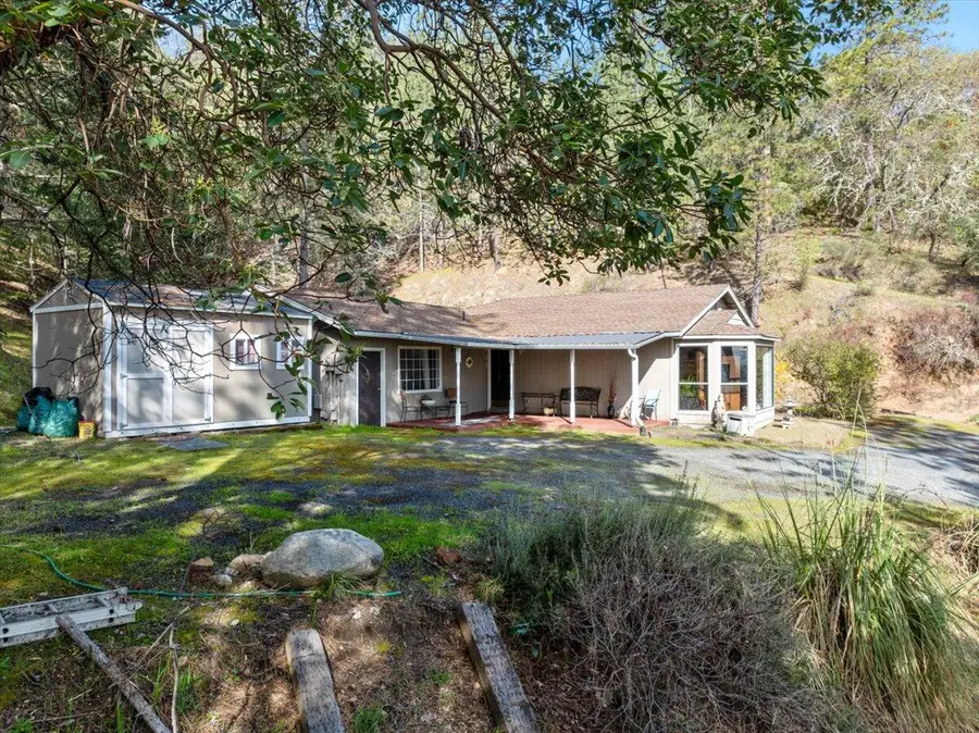 2805 Old Military, Medford, OR 97502 - Image #3