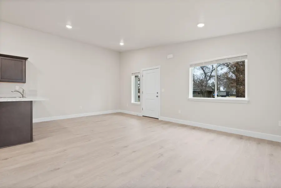 4058 SW Obsidian Place #190, Redmond, OR 97756 - Image #3