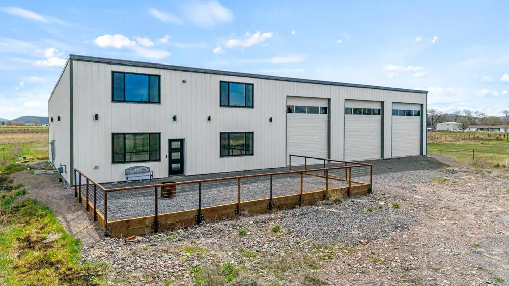 6852 Airway, Klamath Falls, OR 97603 - Image #1