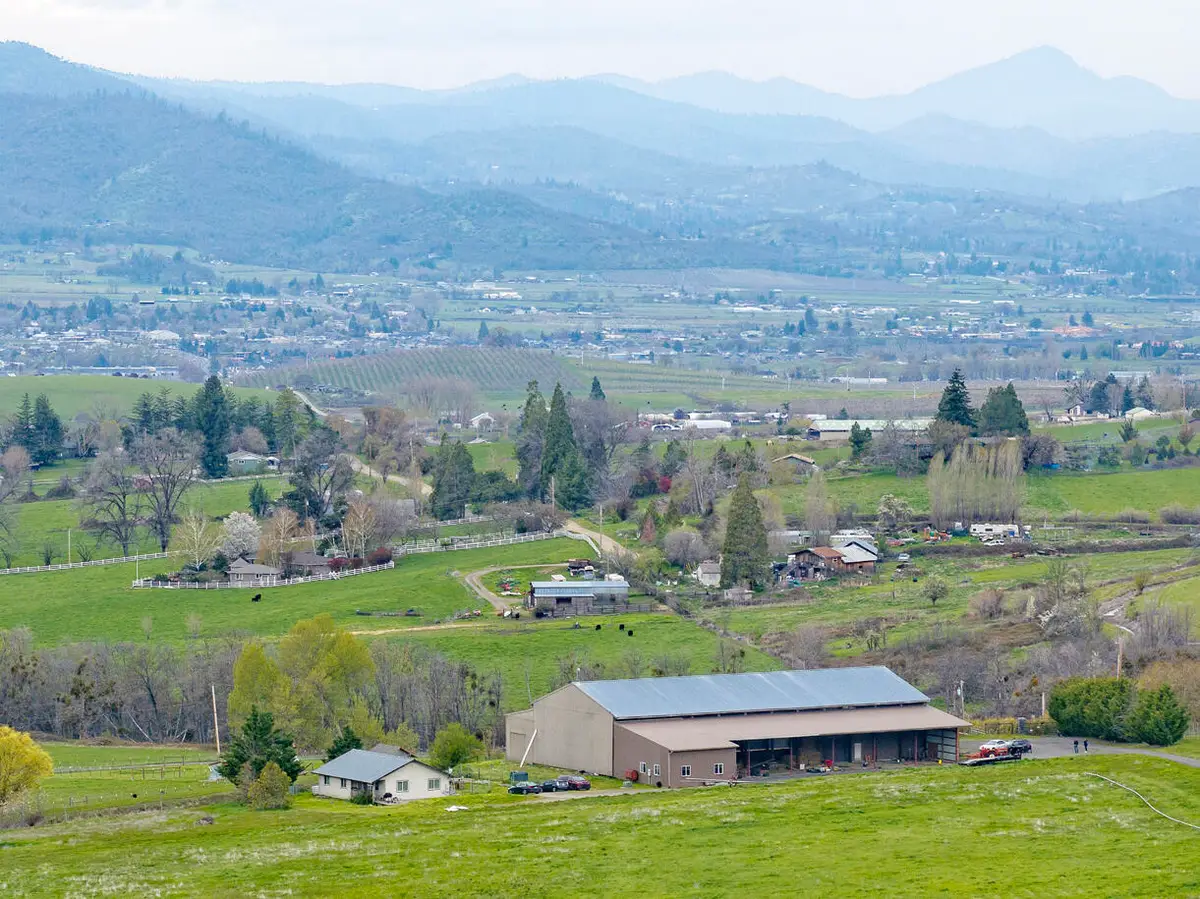 1620 Butler Creek, Ashland, OR 97520 - Image #1