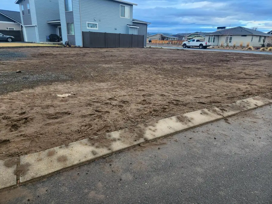 NE Lot 73 Perspective, Prineville, OR 97754 - Image #3