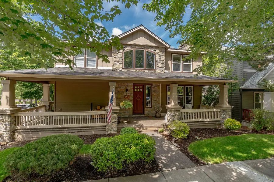 319 NW Flagline, Bend, OR 97703 - Image #2