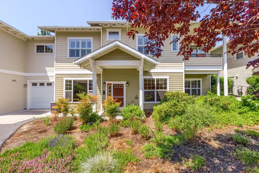 820 Satsuma, Ashland, OR 97520 - Image #3