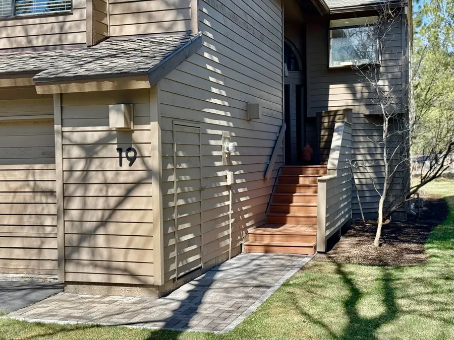 17772 W Core, Sunriver, OR 97707 - Image #3