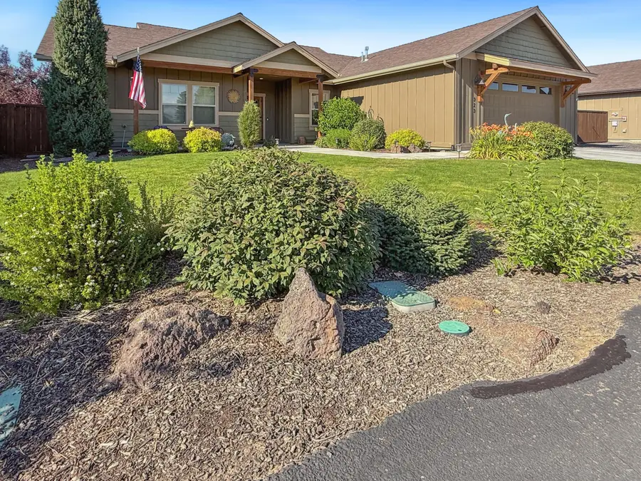 323 NW Saddle Ridge, Prineville, OR 97754 - Image #2
