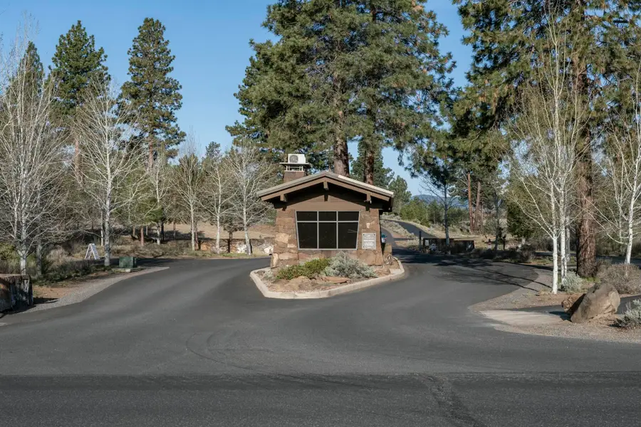 18715 Macalpine Loop #37, Bend, OR 97702 - Image #3