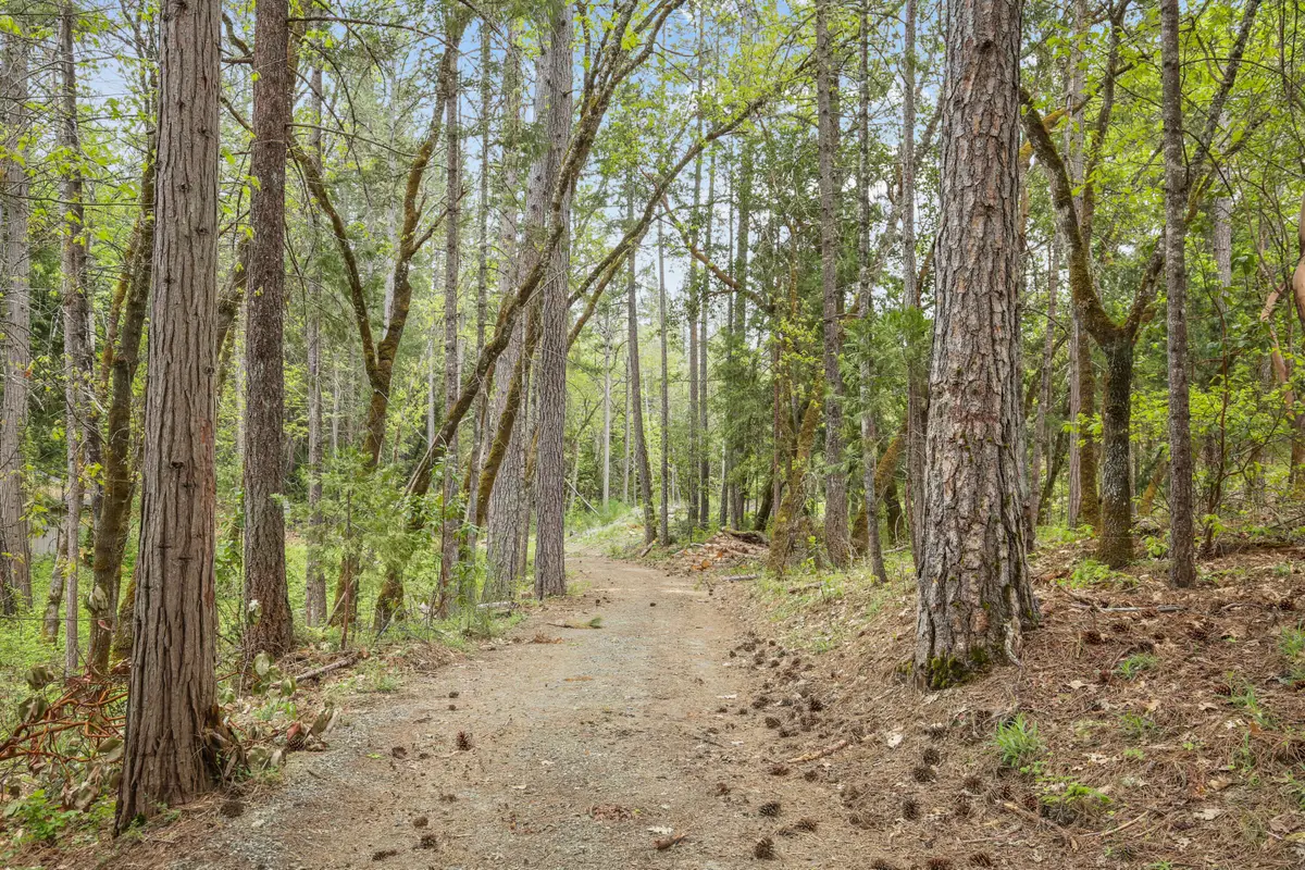 Redwood Highway, Grants Pass, OR 97527 - Image #1