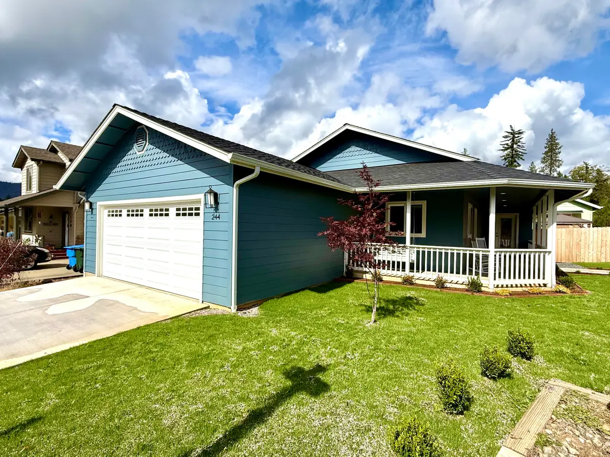 244 Cedar Brook, Cave Junction, OR 97523 - Image #1