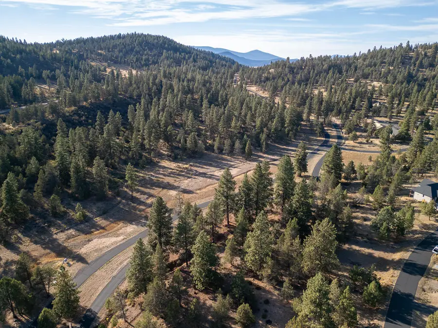 1138 Paper Birch, Klamath Falls, OR 97601 - Image #2