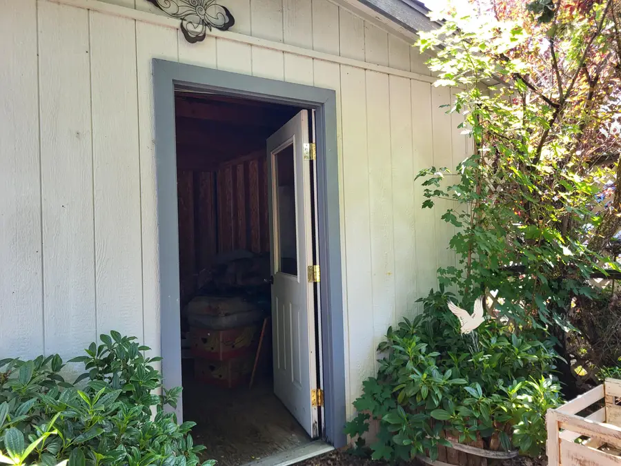 1509 Agape, Grants Pass, OR 97527 - Image #3