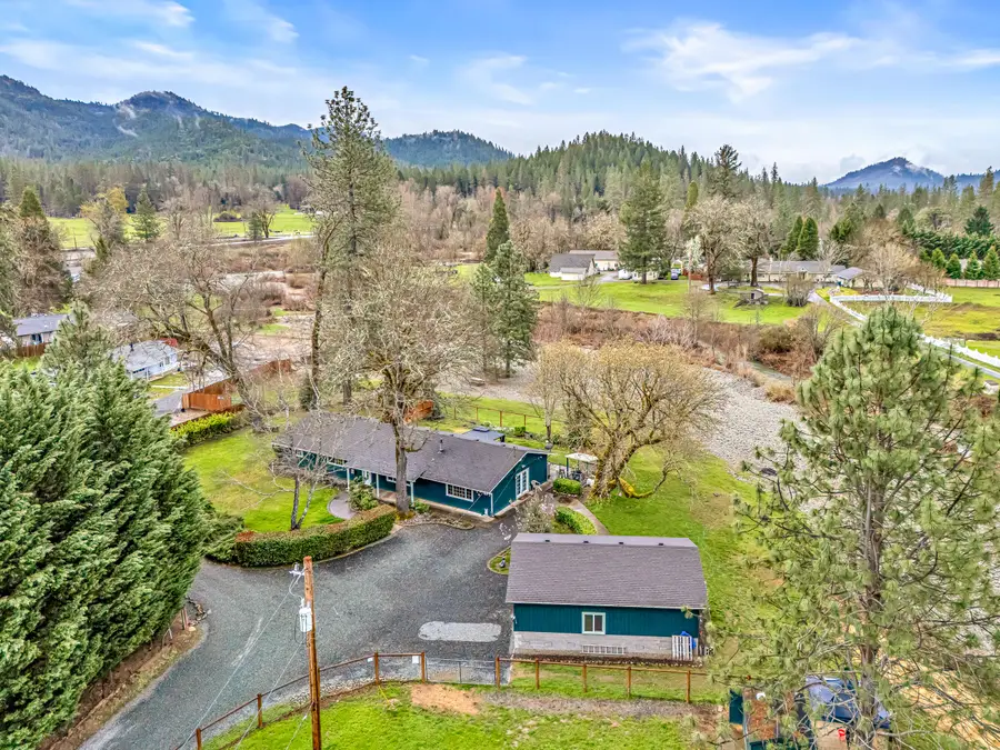 149 Queens Branch Road, Rogue River, OR 97537 - Image #3