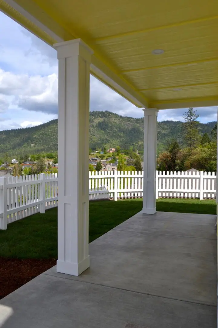 2181 SE Wyndham, Grants Pass, OR 97527 - Image #2