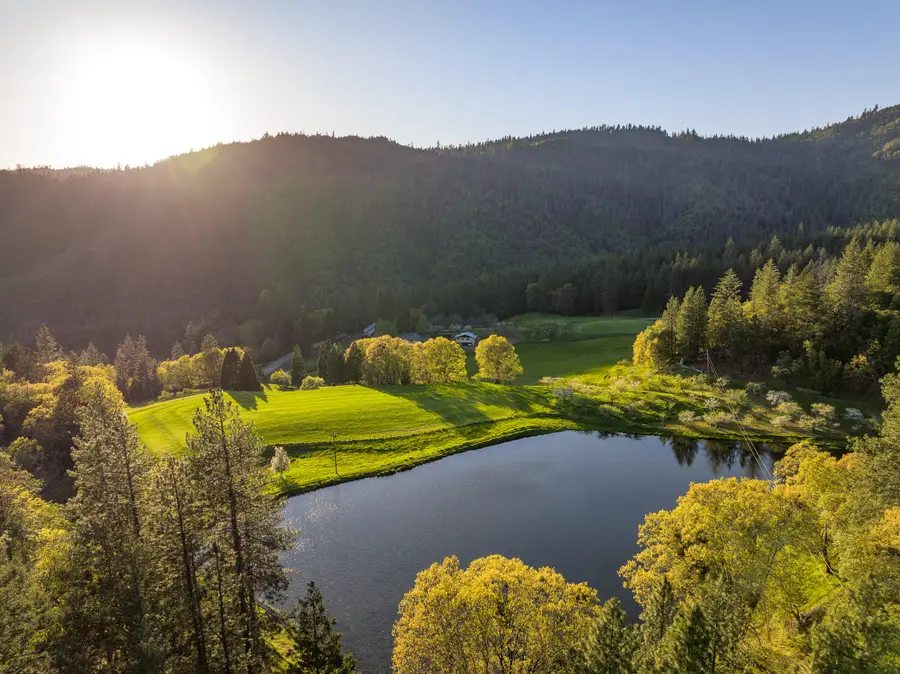 12310 Ramsey, Gold Hill, OR 97525 - Image #2